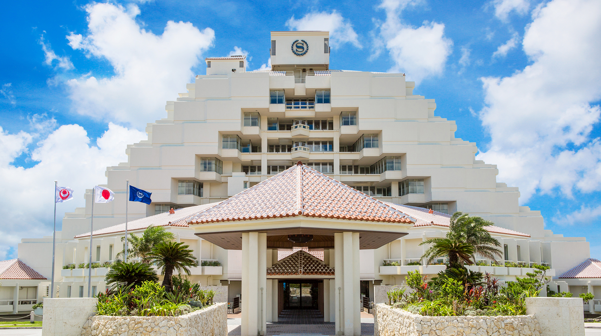 Sheraton Okinawa Sunmarina Resort