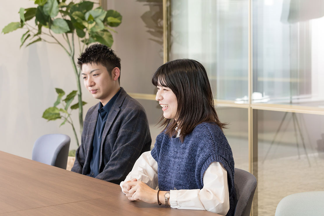 総務人事部人事グループ兼人財開発室　山本紘暉／総務人事部人事グループ兼人財開発室　池山萌香